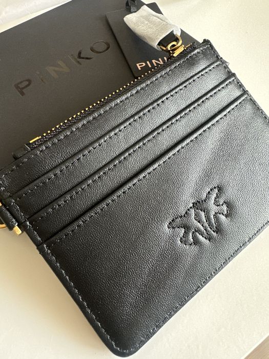 Чисто нов Картхолдър на марката Pinko