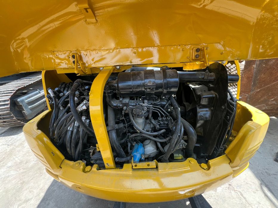 Продам миниэксковатор Комацу рс30