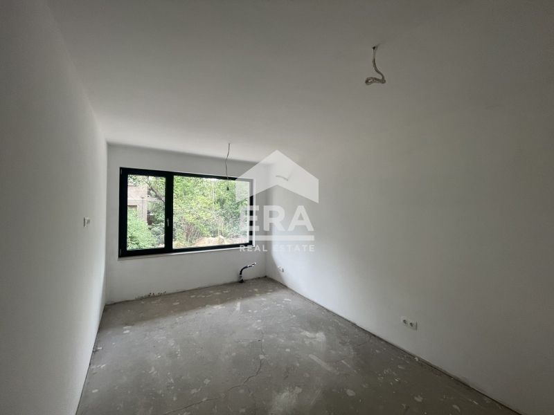 Продава се Двустаен апартамент в София, м-т Гърдова глава - 71 кв.м за 2529 €/кв.м - Снимка #4
