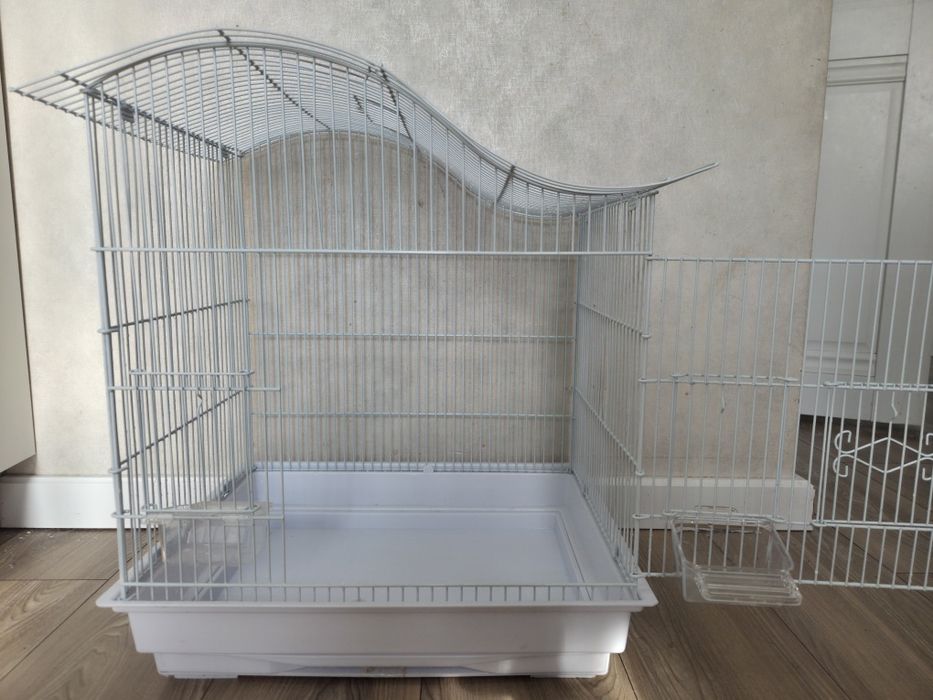 Продам клетку для попугая