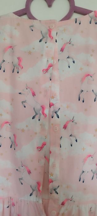 Роклята еднорози за 11-12г.