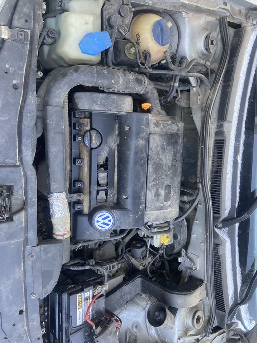 Vând golf 4 1.4 benzina