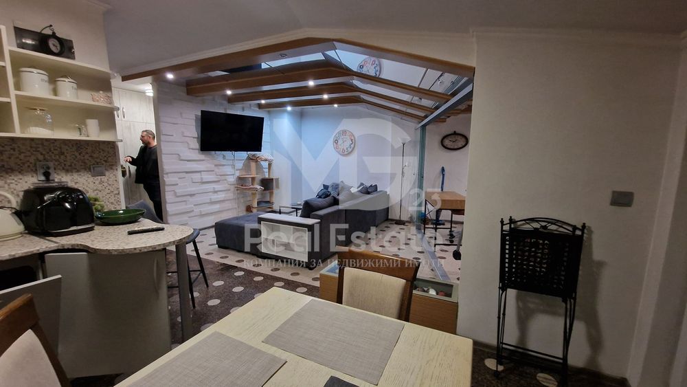 Продава се Тристаен апартамент в Пловдив, Кършияка - 120 кв.м за 2834 €/кв.м - Снимка #6