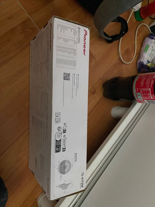 Vând boxe pioneer față/spate