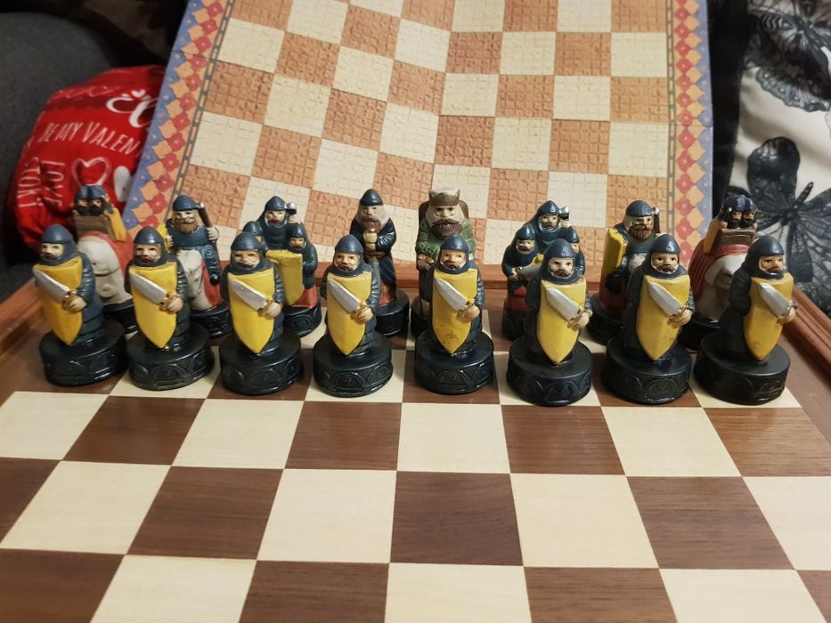 Tabla șah medievală.