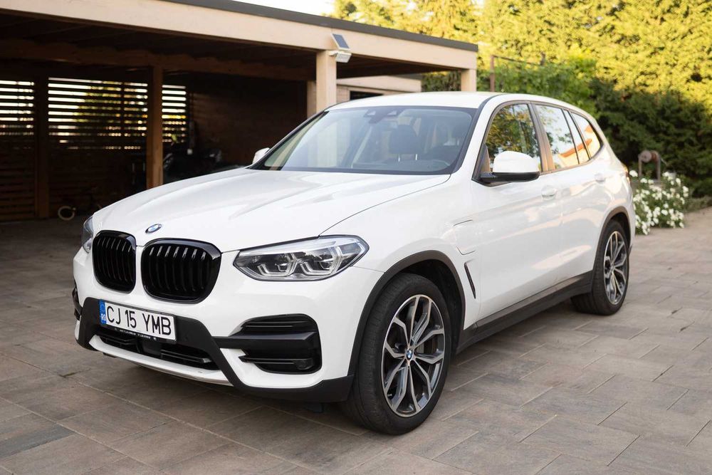 Bmw x3 30e 292 cai, istoric curat fara accidente, ACC, Carlig, faruri LED adaptive, incalzire, 4x4