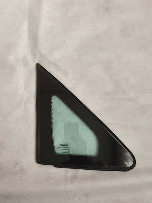 Форточка Toyota Sienna Правая 10-20,Стекло ДвериТойота Сиенна кузов 30