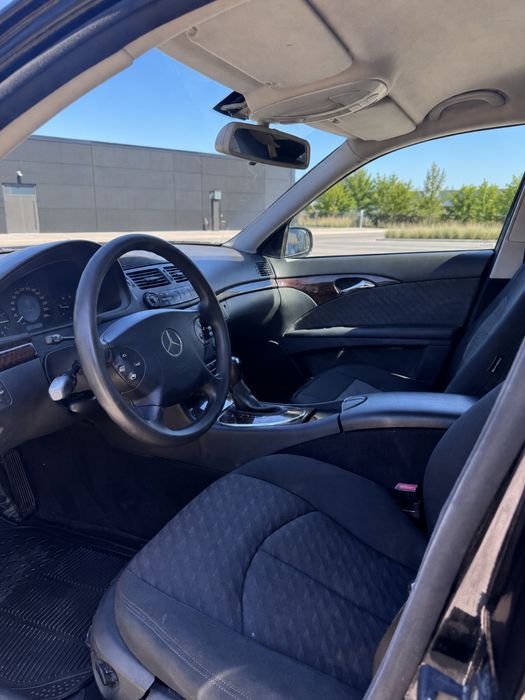 MERCEDES-BENZ E-Class 2005 — imagine 4