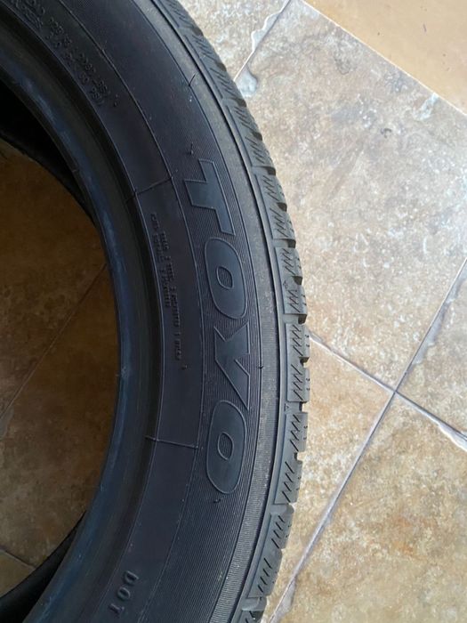 2 x anvelope Toyo iarna 235 55 R19