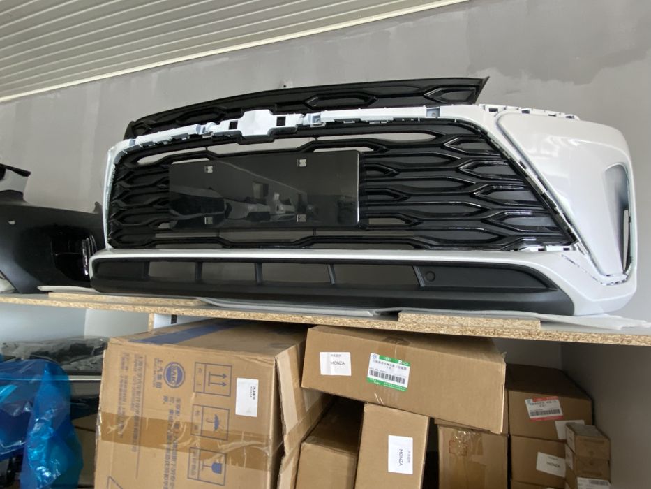 Бампер для Chevrolet Monza крашенный в сборе