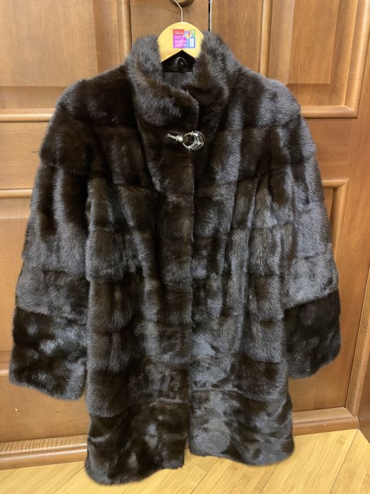 Продам норковую шубу