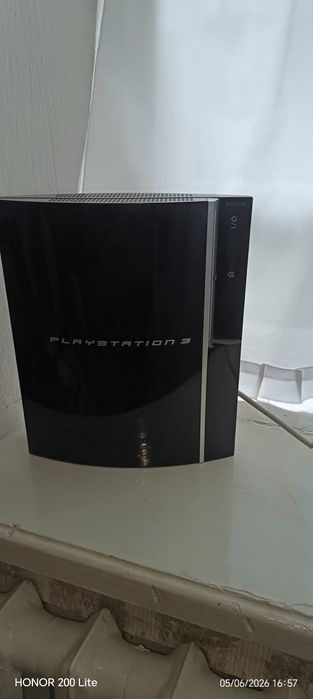 PlayStation 3 Fat / 14 игр / 2 геймпада / Всё кабели Стоит Охлаждение