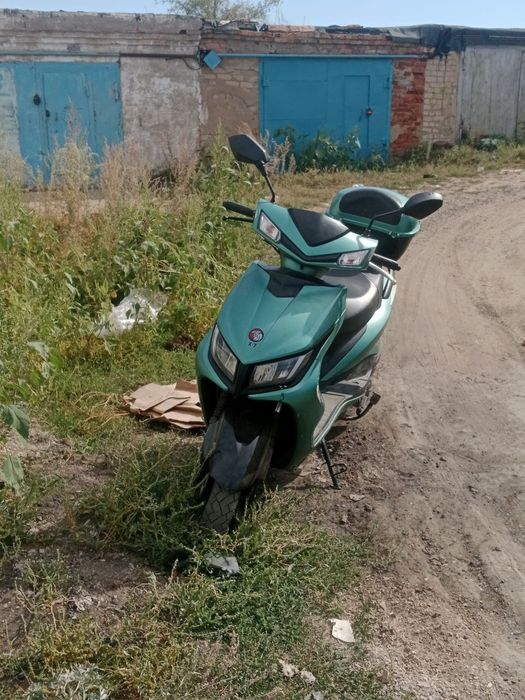 продам скутер м8