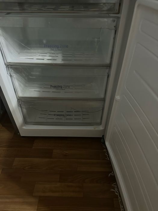 Холодильник Корейский LG