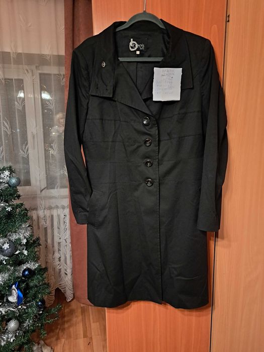 Vând încălțăminte și îmbrăcăminte pt dama