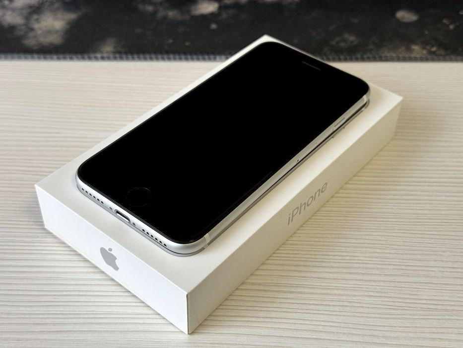 iPhone SE 64GB alb stare perfecta