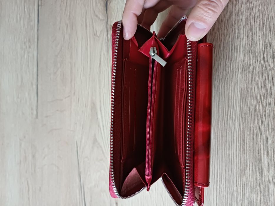 Дамско портмоне,ново