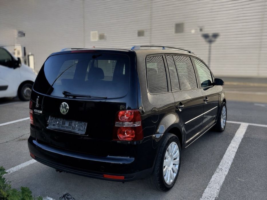 VOLKSWAGEN Touran 2009 — imagine 4