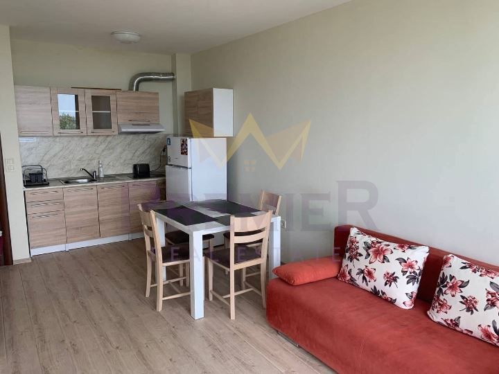 Двустаен апартамент в к.к. Златни Пясъци