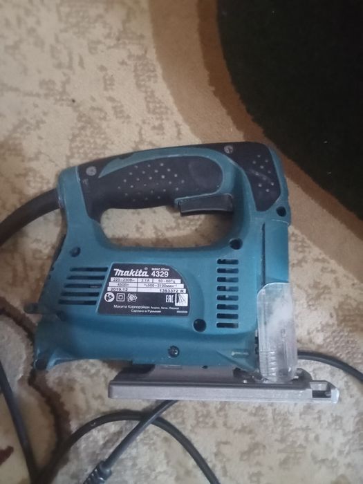Лобзик Makita 4329 оригинал.