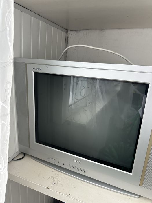 Телевизор ЛЖ в достойном состоянии