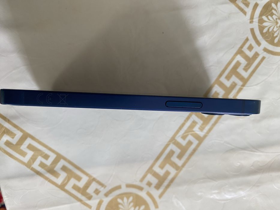 Iphone продаётся