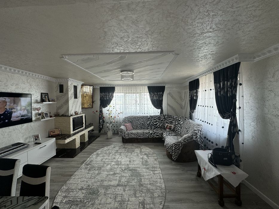 Vand casa la lebada sau schimb cu apartament