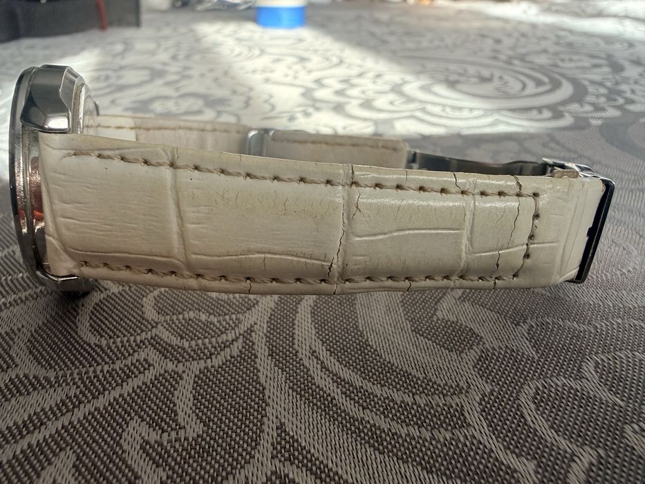 Часовник Casio Sheen