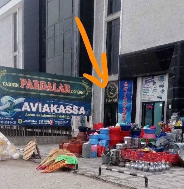 Baraka savdo kompleksi 1-qavatida joylashgan DO'KON SOTILADI