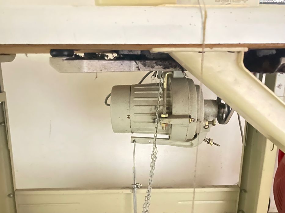 Tikuv moshinasi sotiladi , Averlo , shiveni