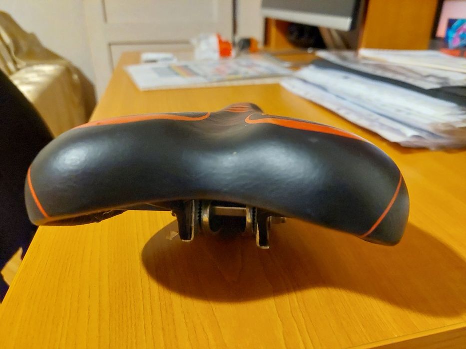 Седалка за шосеен велосипед