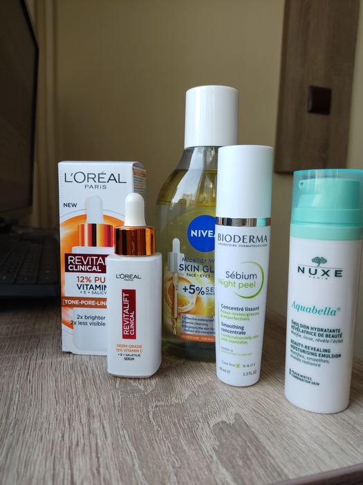 Продавам козметика за лице