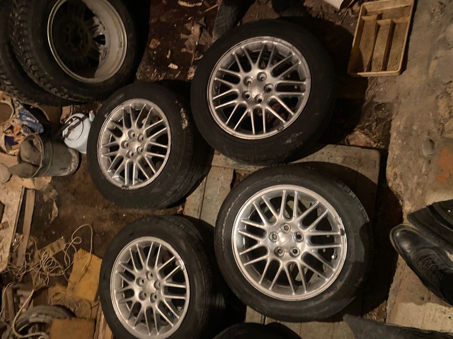 Продам комплект резины