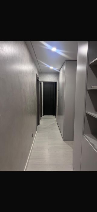 Vând apartament 4 camere în Faleza Nord
