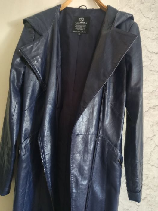 Продам куртки женские