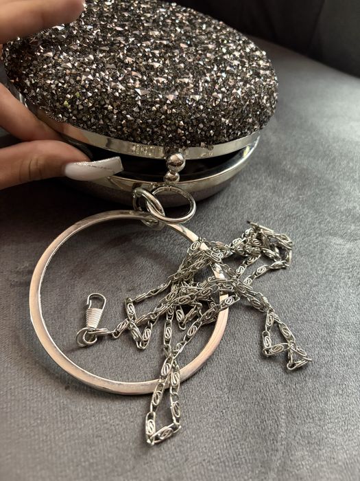 Дамски клъч.