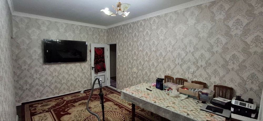 Продается 5 ком. квартира Ибн Сина 2/14