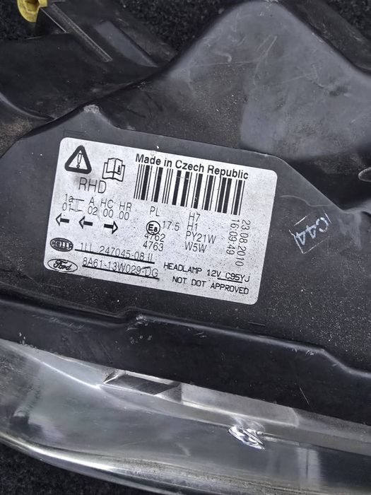 Преден десен фар с лупа Hella - Ford Fiesta 6/Форд Фиеста 6 2008г.