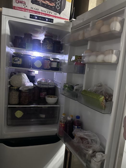 Продам холодильник