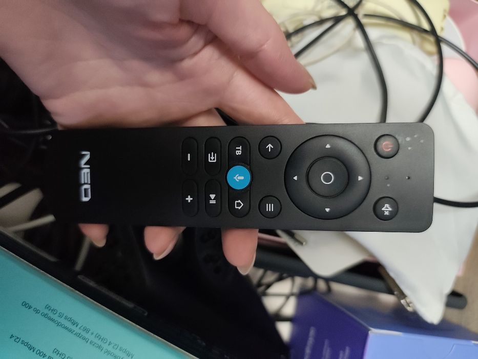 Продам телевизор почти новый