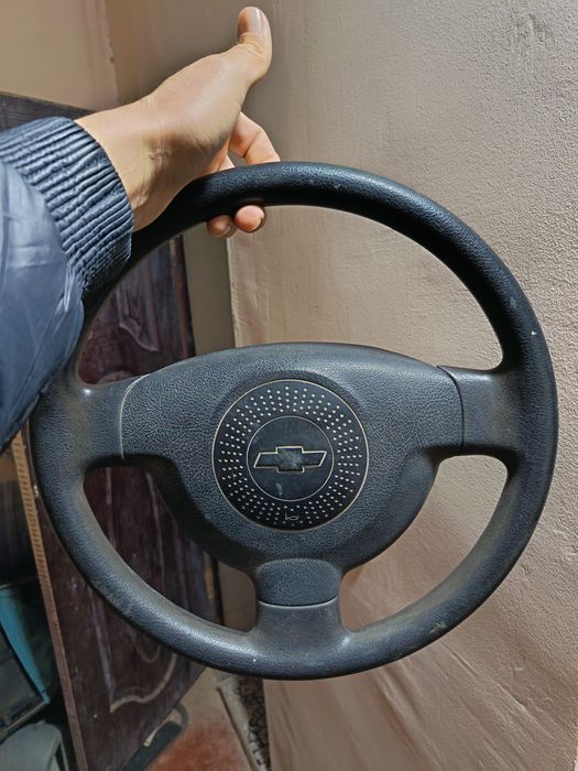 Ласетти руль   продаётся