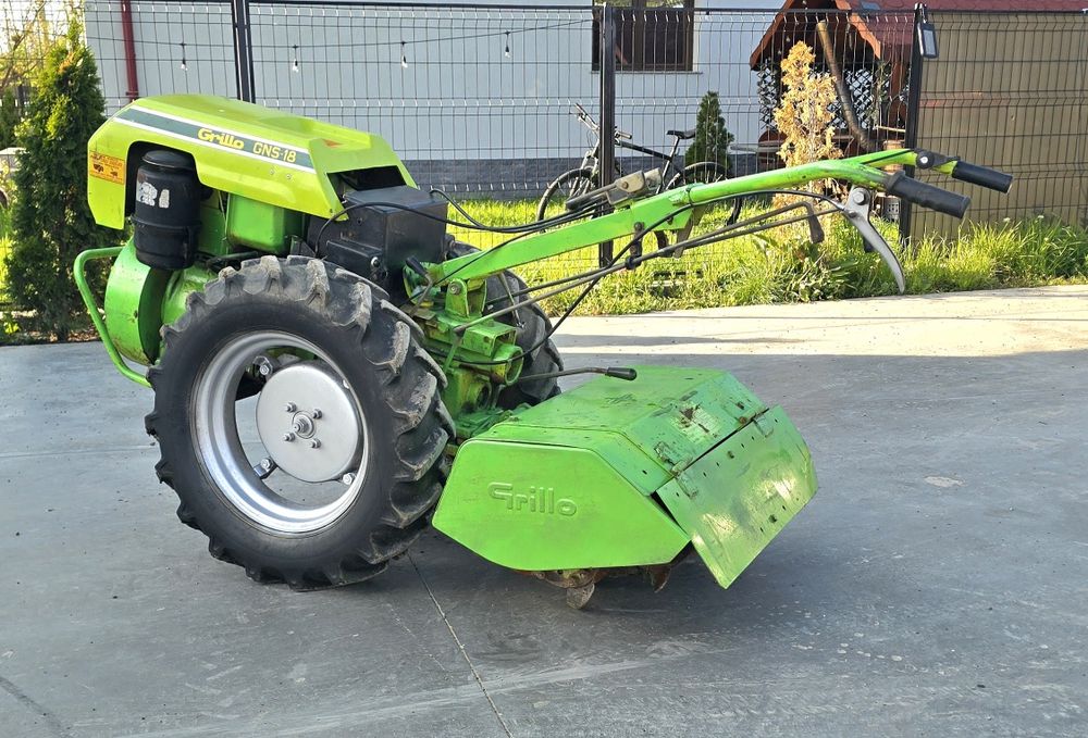 Vând motocultor Grillo 18.5 cp cu pornire electrică si manuală  in stare impecabila de funcționare
