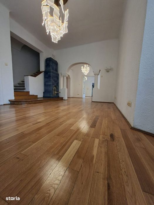 Vila birouri 375 mp, strada Plantelor zona Foisorul de Foc