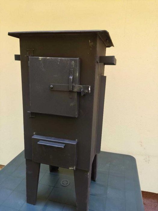 soba camping samota cu 7-8 caramizi soba pe lemne