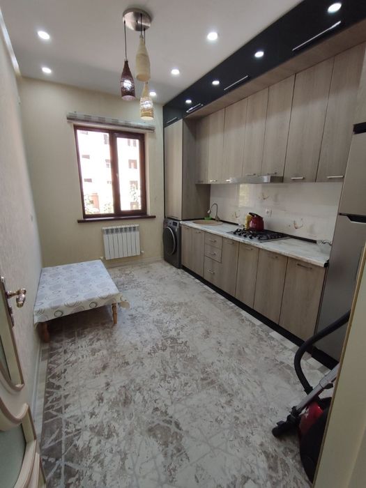 Сдаётся 3 ком. квартира в г.Самарканда. Новостройка