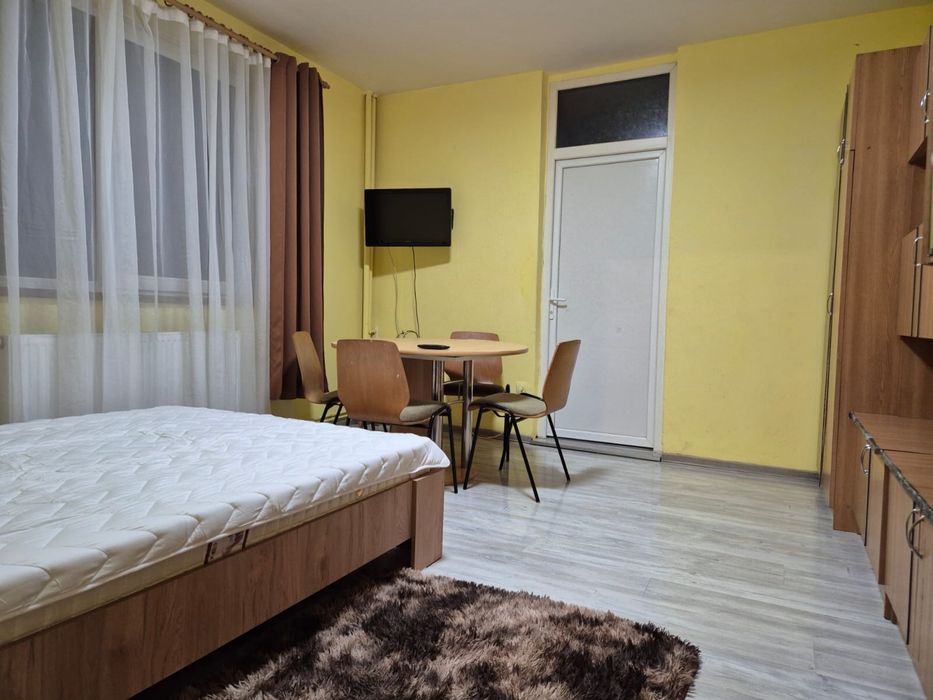 Inchiriez apartament 2 camere