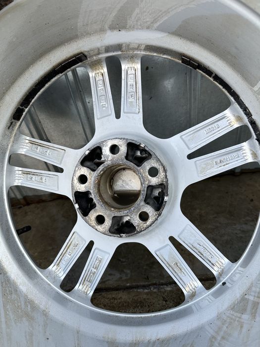 Jante Volkswagen Audi 245 40 18 iarna