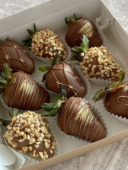 Клубника шоколаде