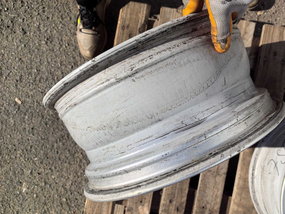 16 цола 4 х 100 мм Рено / Дачия и други - 6,5 Инча / ЕТ 49