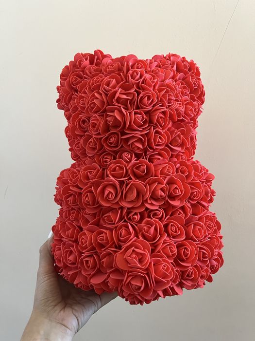 Мече от рози в червен цвят 38 см